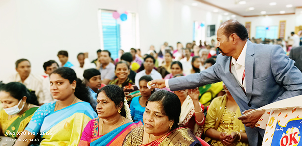 Large gathering join in celebrating the Birthday 2022 of Bro Andrew Richard with grandnuer at Prayer Centre, Budigere in Bangalore on July 17th along with large devotees and members of Grace Ministry.